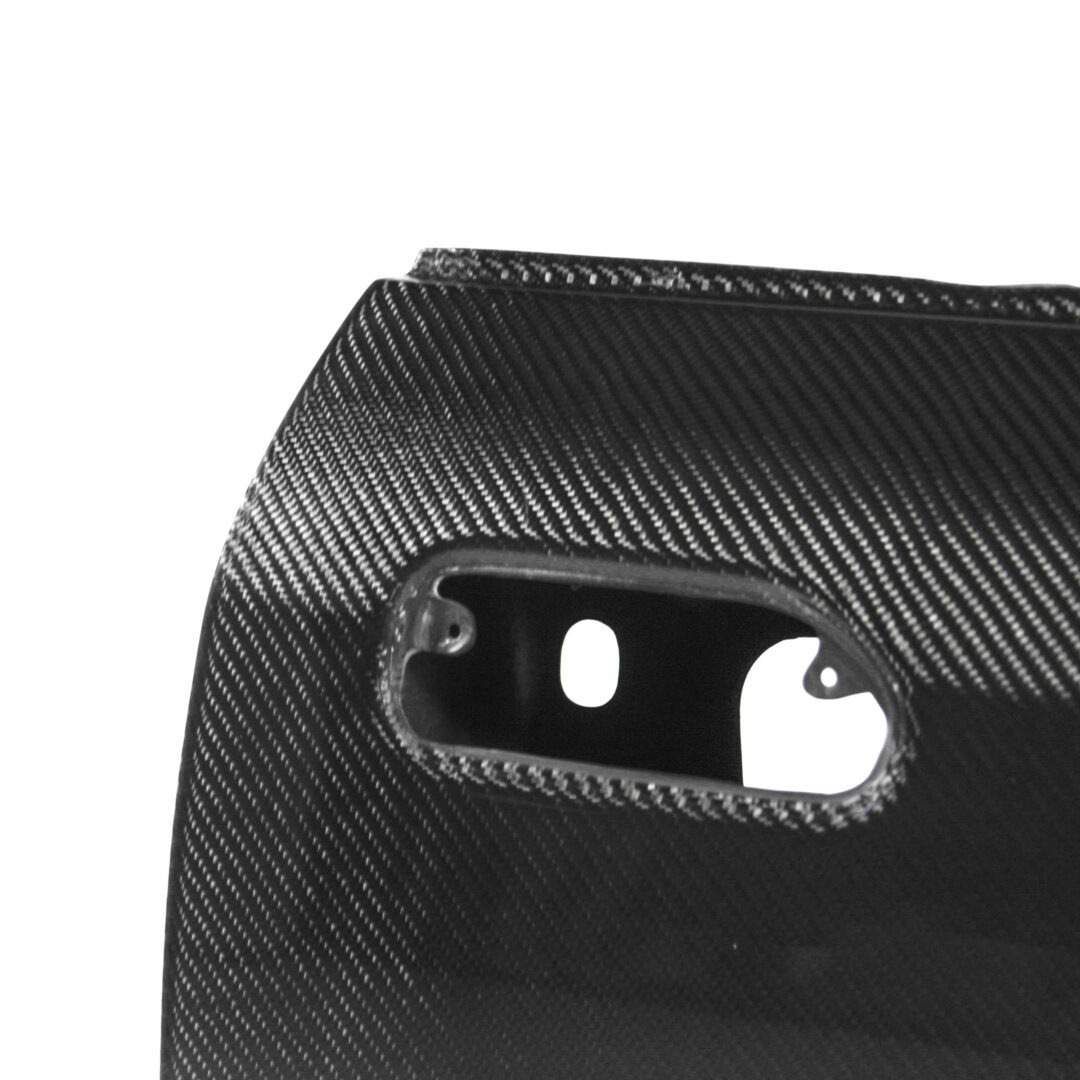 Seibon Carbon OE-Style Carbon Fiber Doors for 1990-1994 Nissan Skyline R32 DD9094NSR32 (1)