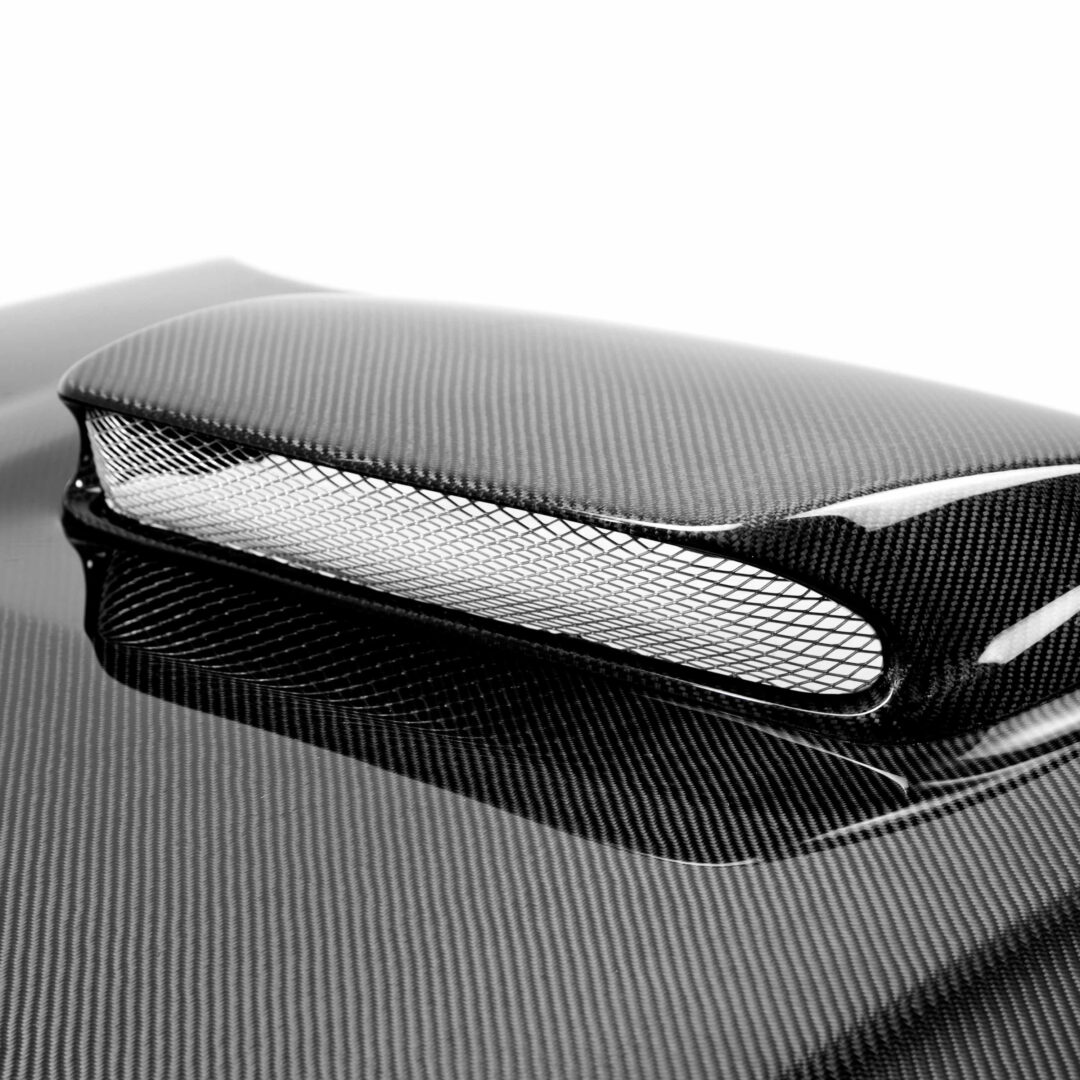 Seibon Carbon OEM-Style Carbon Fiber Hood for 2004-2005 Subaru Impreza WRX STi HD0405SBIMP-OE (2)