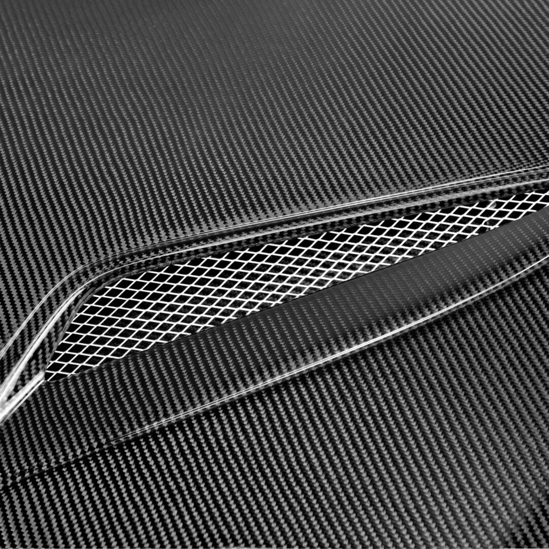 Seibon Carbon OEM-Style Carbon Fiber Hood for 2013-2016 Hyundai Genesis 2dr HD1213HYGEN2D-OE (2)