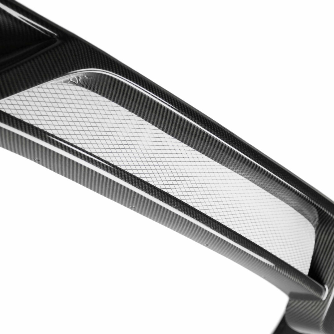 Seibon Carbon OEM-Style Carbon Fiber Rear Under Spoiler for 2009-2011 Nissan GT-R RL0910NSGTR-OE (2)