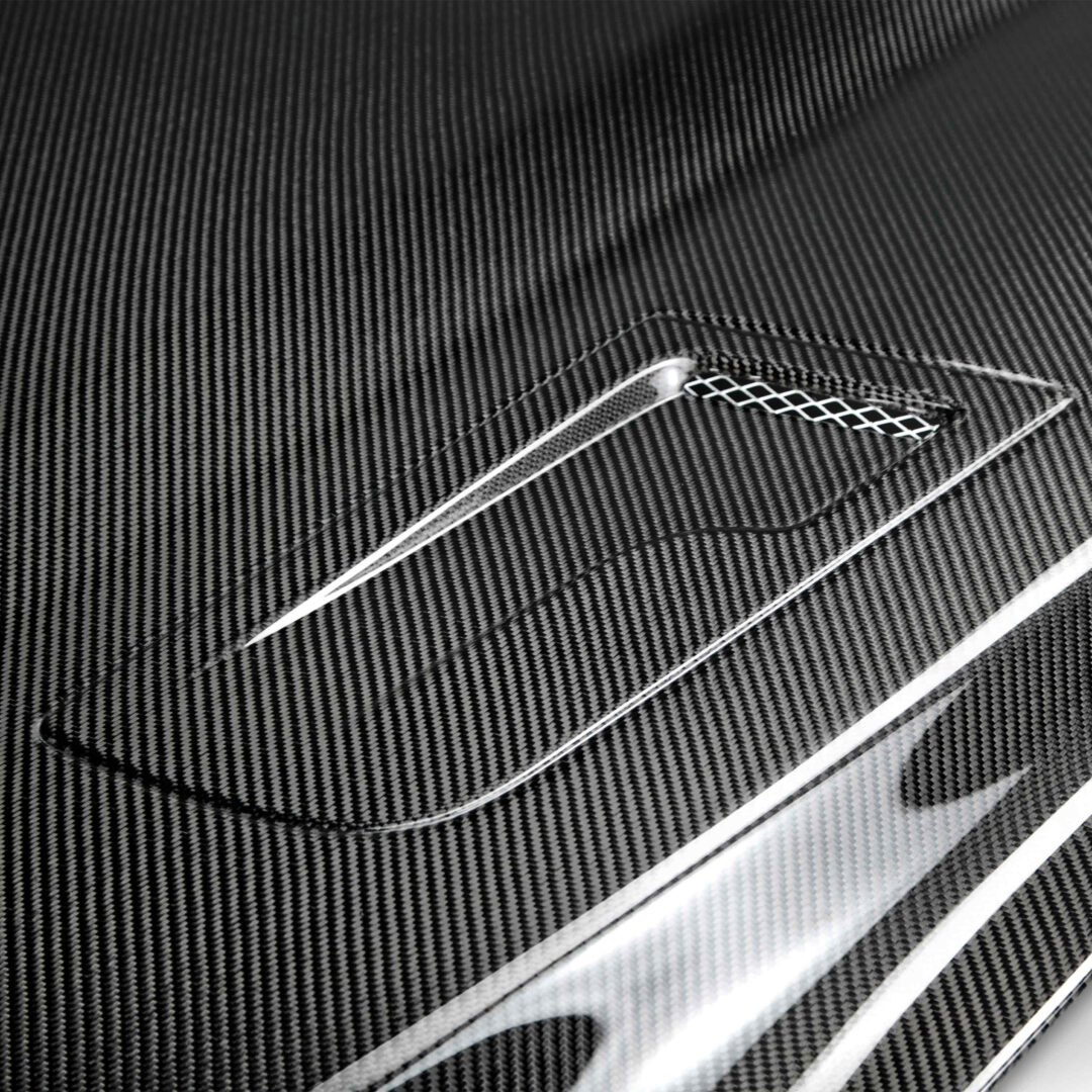 Seibon Carbon Type-GTH Double Sided Carbon Fiber Hood for 2015-2017 Ford Mustang AC-HD15FDMU-AT-DS (2)