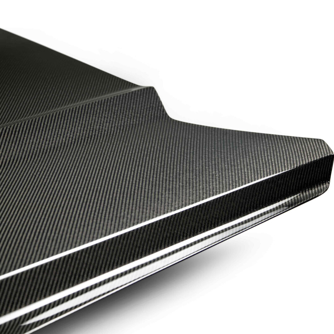 Seibon Carbon Type-OE (GT Style with Hood Vents) Double Sided Carbon Fiber Hood for 2015-2017 Ford Mustang AC-HD15FDMUGT-OE-DS (5)